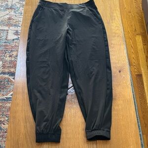 Athleta Brooklyn ankle pant Black Joggers